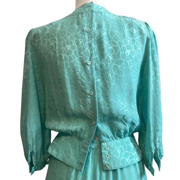 Vintage silk 2 piece set - Picture 5 of 12